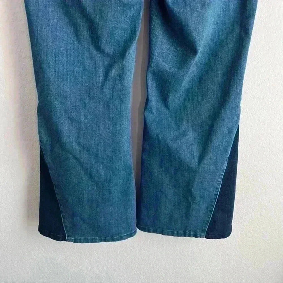Lane Bryant Two Tone Flare Mid-rise Jeans Size 16 - Picture 7 of 9